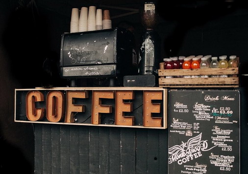 爱上海：Hidden Travel Destinations in Shanghai： Exploring the Secret Gardens Behind the City